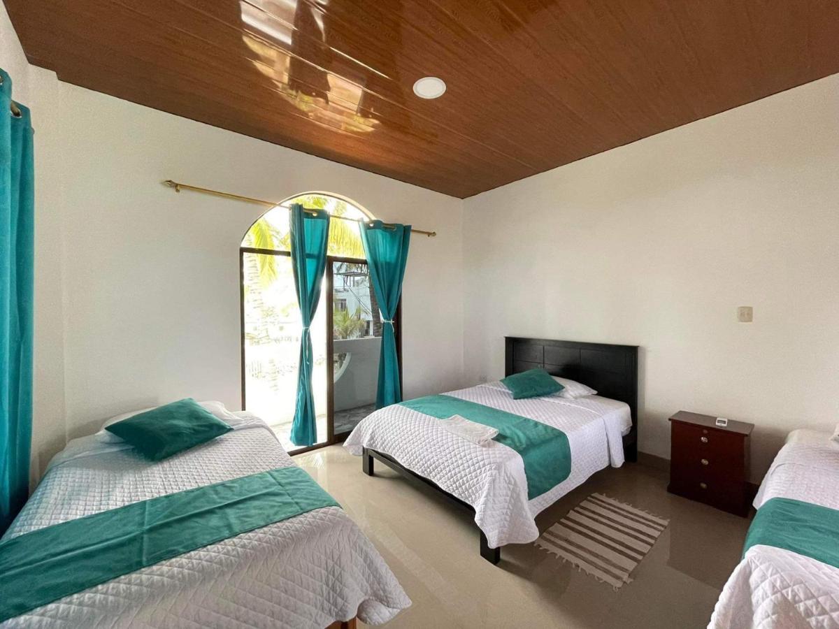 Hostal Muro De Las Lagrimas With High Speed Internet Starlink Пуерто Виламил Екстериор снимка