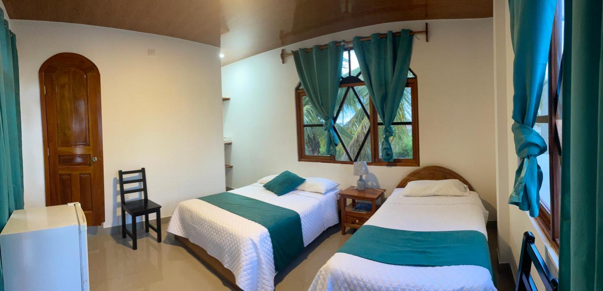 Hostal Muro De Las Lagrimas With High Speed Internet Starlink Пуерто Виламил Екстериор снимка